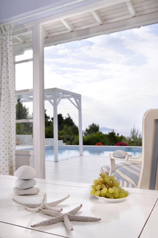 Anemolia Villas With Private Pools Near The Most Beautiful Beaches Of Alonissos Isomata Bagian luar foto